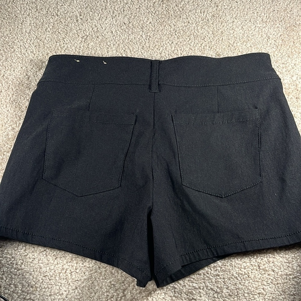 “Madden NYC: Belt Shorts size XS” - Picture 8 of 8